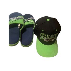 Golden Lion Seahawks Black Green Snap Back Hat Cap And Slide Slippers Set of 2